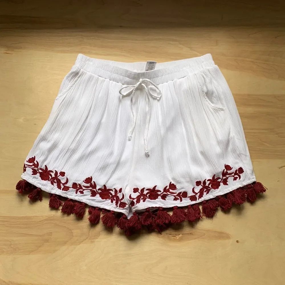 Dizzy Lissy White Shorts 